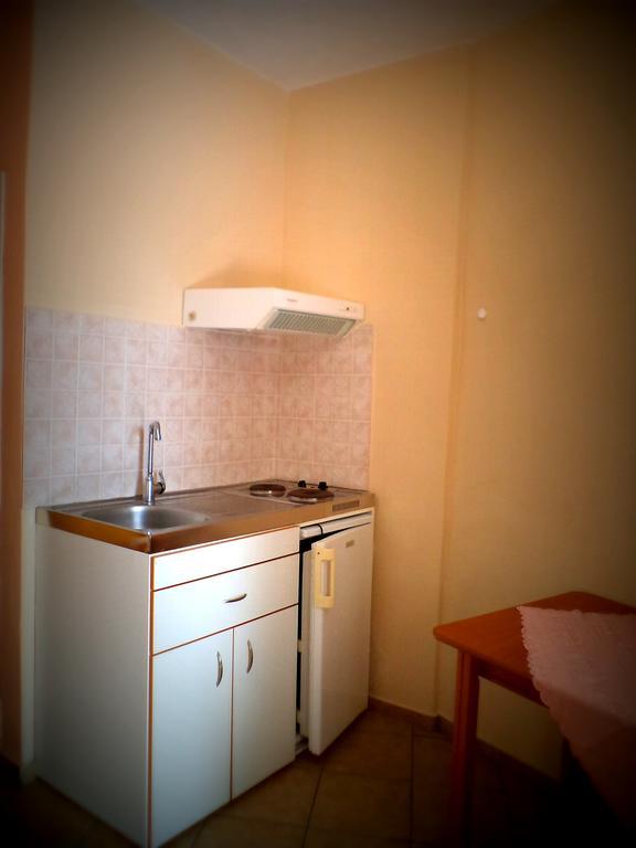 Apartamento Icthyoessa Ágios Kírykos Habitación foto